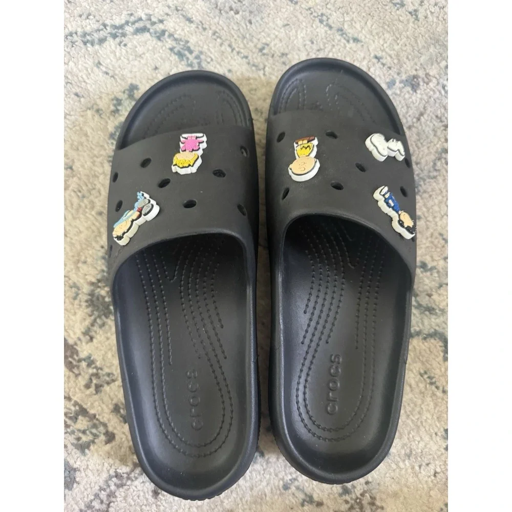 Crocs Black‎ Snoopy M 12